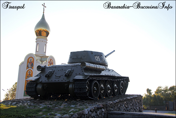 Tancul sovietic, capela si monumentul eroilor transnistreni, Tir
