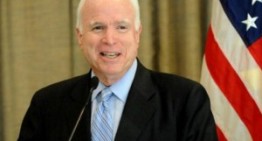 CHIȘINĂU/ John McCain: „Rusia este o stație de alimentare cu gaze, deghizată sub formă de țară și condusă de mafioți”