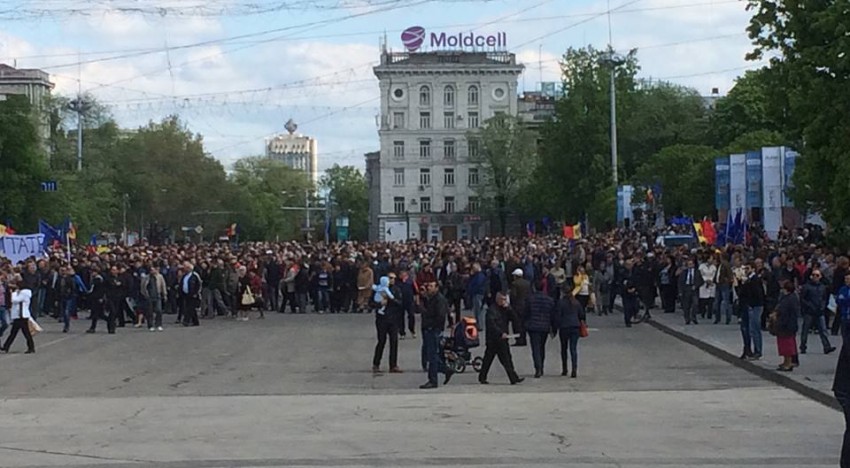 Video: Proteste la Chișinău în urma demiterii Guvernului condus de Maia Sandu prin moţiune de cenzură