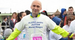 Românii acei oameni minunați! Adrian Gemănaru. Psiholog român, nominalizat la premiile World Autism Festival, aleargă în maraton pentru copiii cu AUTISM