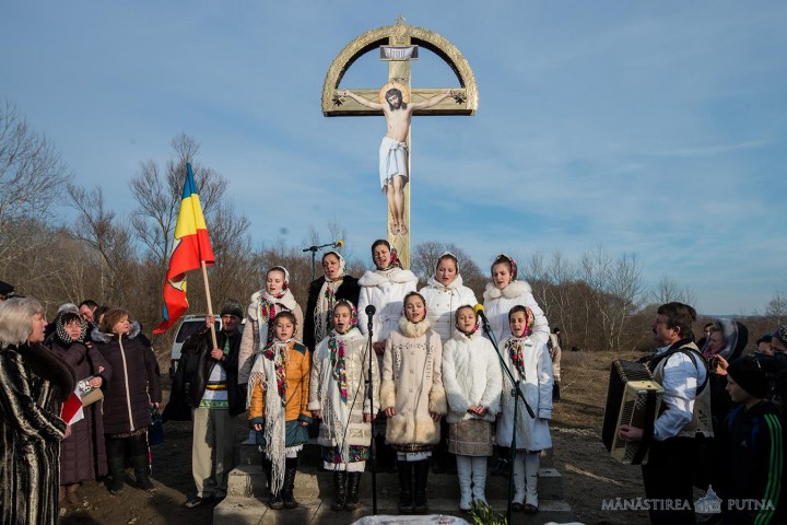Comemorare_Masacrul_din_Lunca_Prutului_2016_Foto_ManastireaPutna