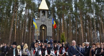 Comunicat: Asociația Pro Basarabia și Bucovina protestează față de încercarea de falsificare a istoriei masacrului de la Fântâna Albă, de către autoritățile ucrainene