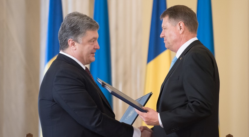 Klaus Iohannis – „Am discutat cu președintele Poroșenko cu privire la nevoia de a răspunde mai bine necesităților și doleanțelor românilor din Ucraina”