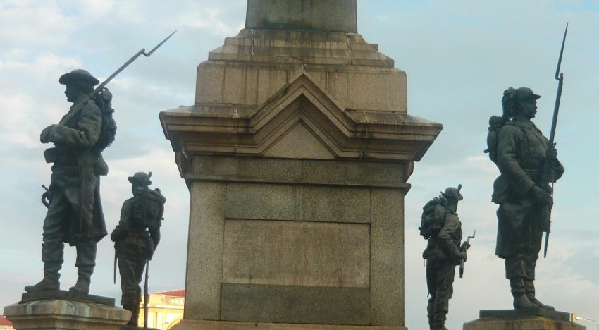 Statuia Libertății și alte monumete din Ploiești, de a căror existență nici nu știai.