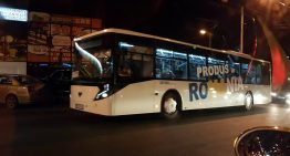 Pe străzile Chișinăului au apărut autobuze noi cu o inscripție mare „Produs în România”