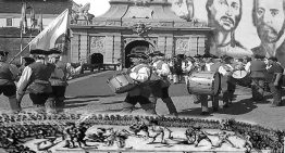 28 februarie 1785: Horea şi Cloşca, conducătorii răscoalei ţărăneşti din Transilvania, sunt traşi pe roată pe platoul „La furci” din Alba Iulia