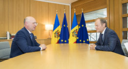 FOTO: Premierul Republicii Moldova, în dialog cu Donald Tusk: Este important ca viitoarea coaliție de guvernare să fie ferm angajată pe implementarea Acordului de Asociere cu UE