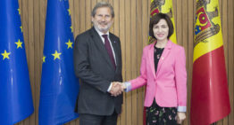 Foto / Premierul RM Maia Sandu s-a întâlnit cu Johannes Hahn, Comisarul European pentru politica de vecinătate și negocieri de extindere