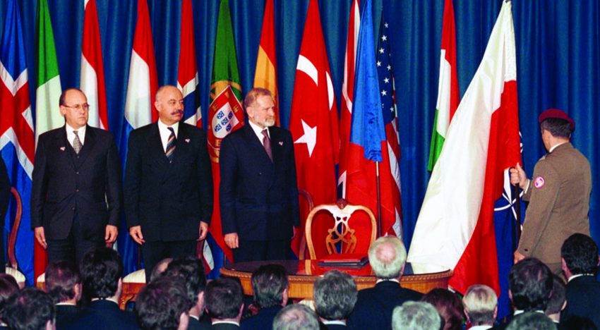 Reconfigurarea sistemului de relații internaționale: de la Ialta-Potsdam la Madrid (1997)