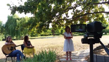 Foto-Video: Cultură, Muzică și Poezie de Ziua Imnului în Parcul Parcul Dendrologic „Alpinarium” din București